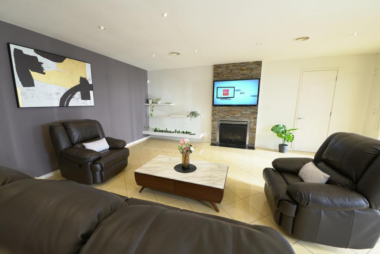 Luxury 7Brm Entire House Lakeview Blackswans Wifi Bbq Resort Point Cook Exteriér fotografie