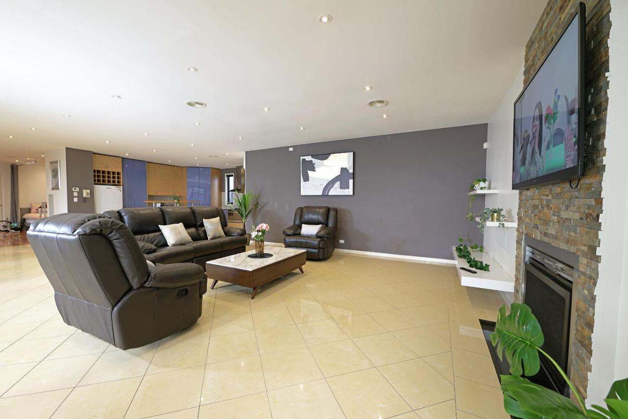 Luxury 7Brm Entire House Lakeview Blackswans Wifi Bbq Resort Point Cook Exteriér fotografie