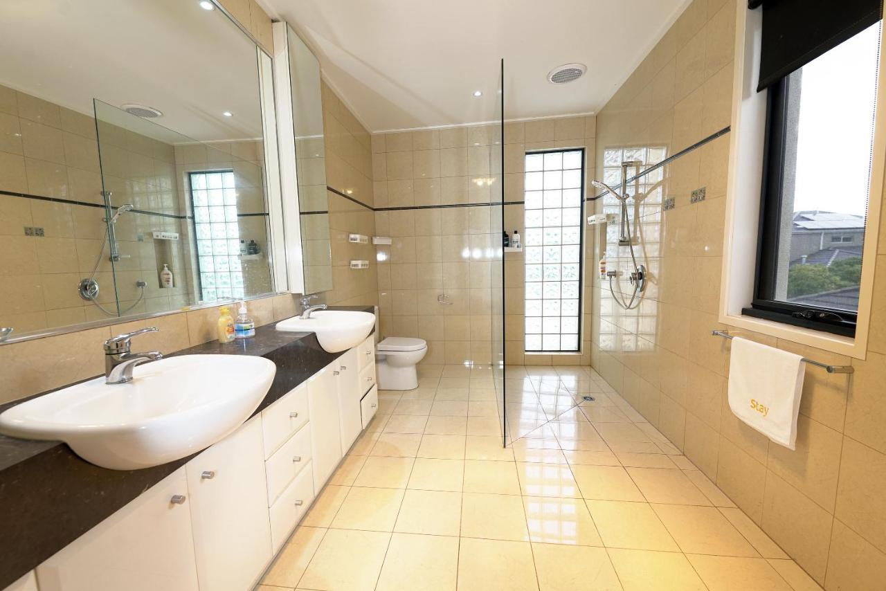 Luxury 7Brm Entire House Lakeview Blackswans Wifi Bbq Resort Point Cook Exteriér fotografie
