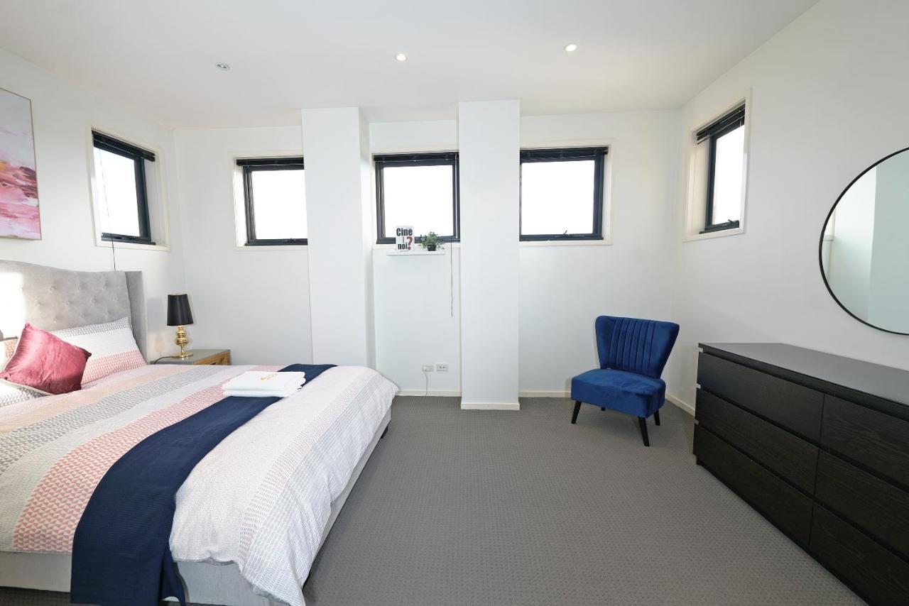 Luxury 7Brm Entire House Lakeview Blackswans Wifi Bbq Resort Point Cook Exteriér fotografie