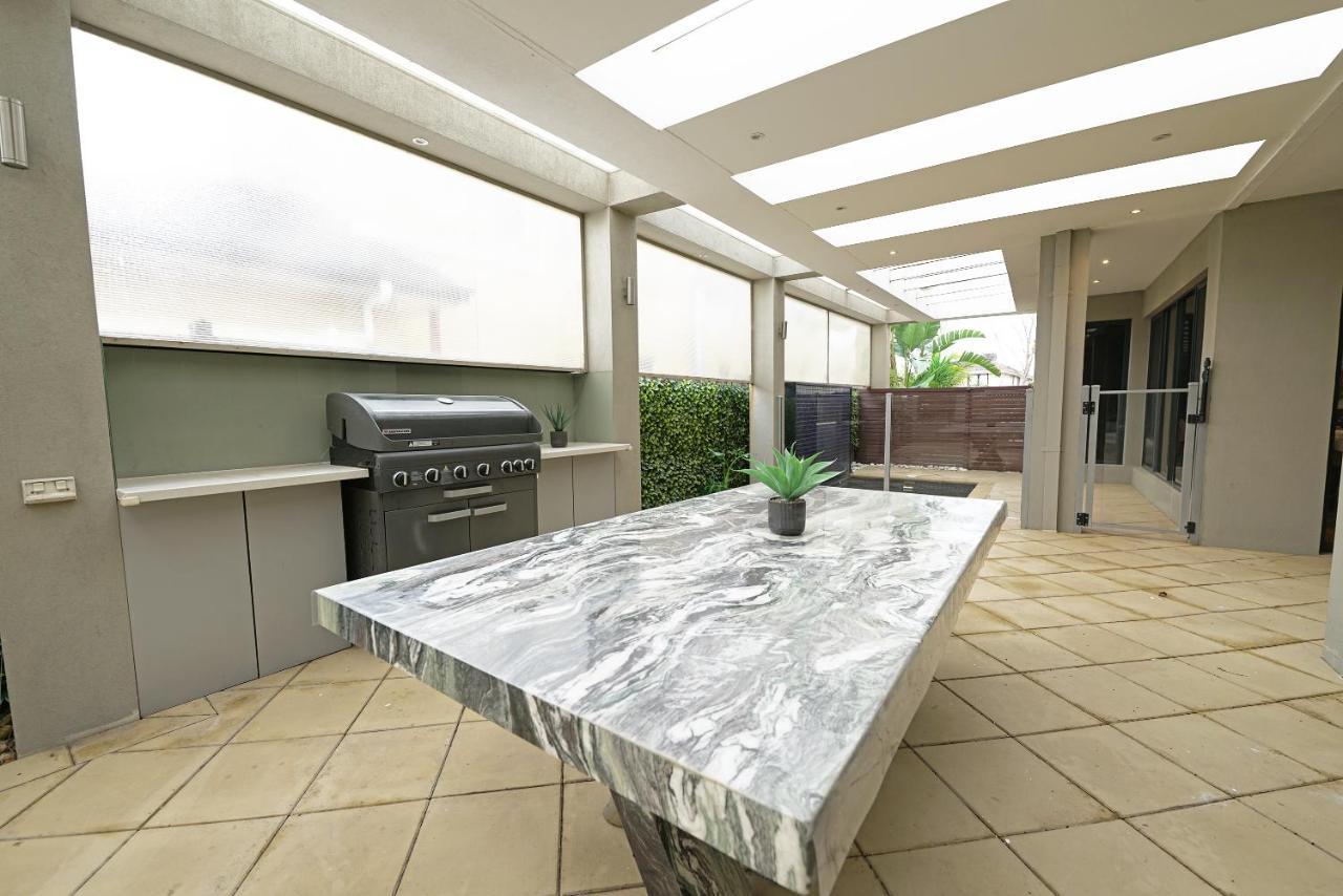 Luxury 7Brm Entire House Lakeview Blackswans Wifi Bbq Resort Point Cook Exteriér fotografie