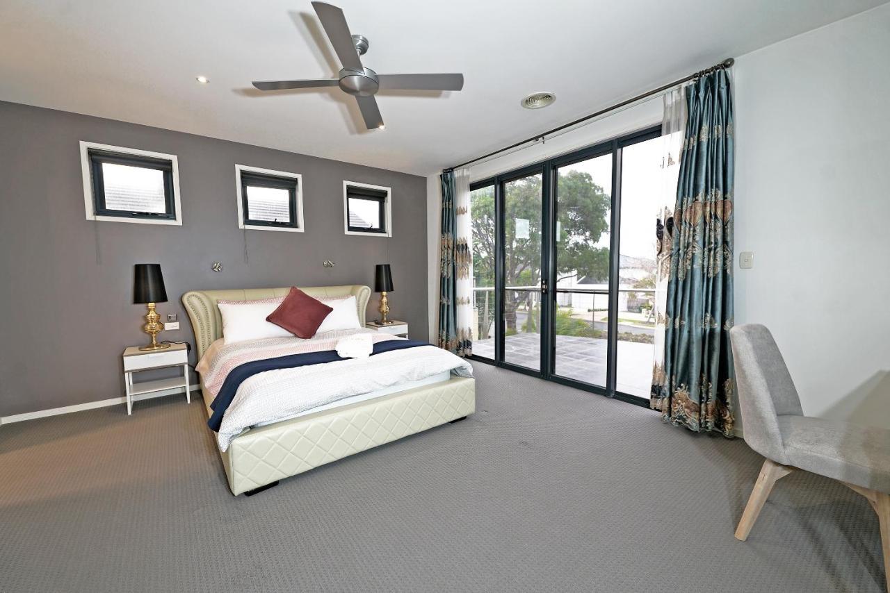 Luxury 7Brm Entire House Lakeview Blackswans Wifi Bbq Resort Point Cook Exteriér fotografie