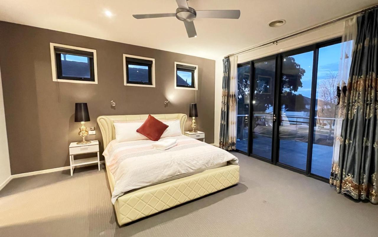 Luxury 7Brm Entire House Lakeview Blackswans Wifi Bbq Resort Point Cook Exteriér fotografie